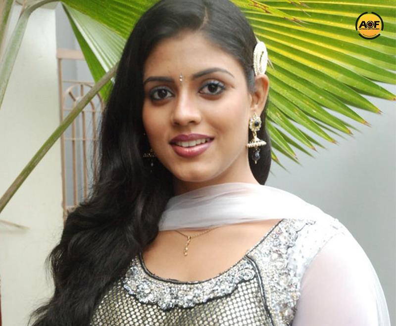  Iniya