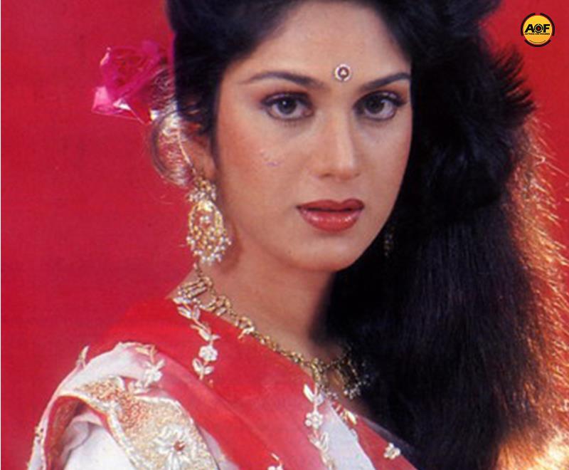 Meenakshi Seshadri