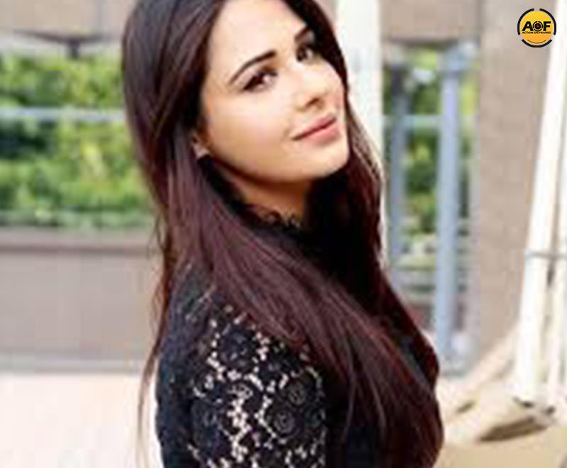 Mandy Takhar