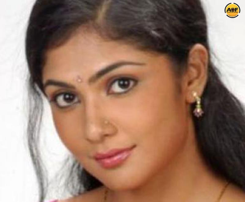 Kamalinee Mukherjee