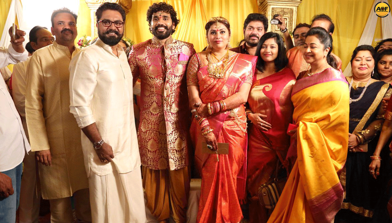 Actress Namitha Marries Her Boy Friend Veerendra