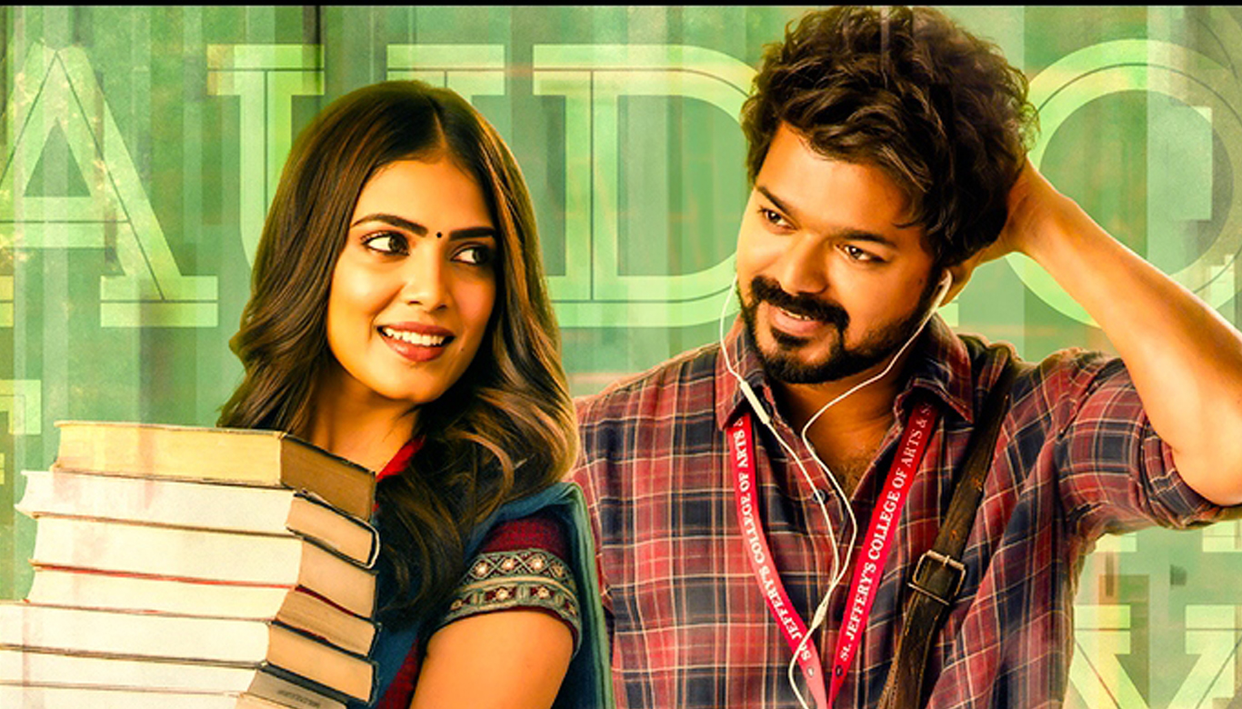 Malavika Mohanan showers commends on Vijay! 