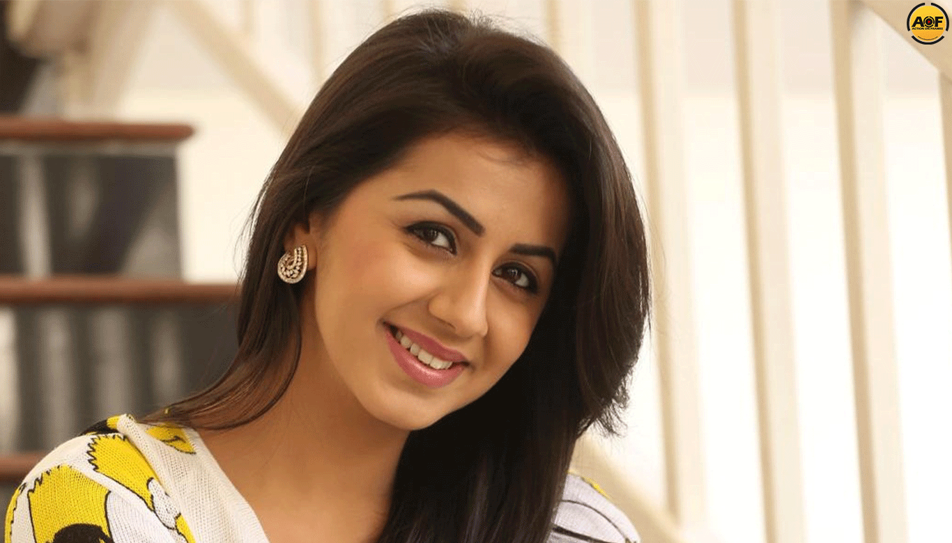 Nikki Galrani To Portray Tahsildar Officer ‘Kalakalappu 2’