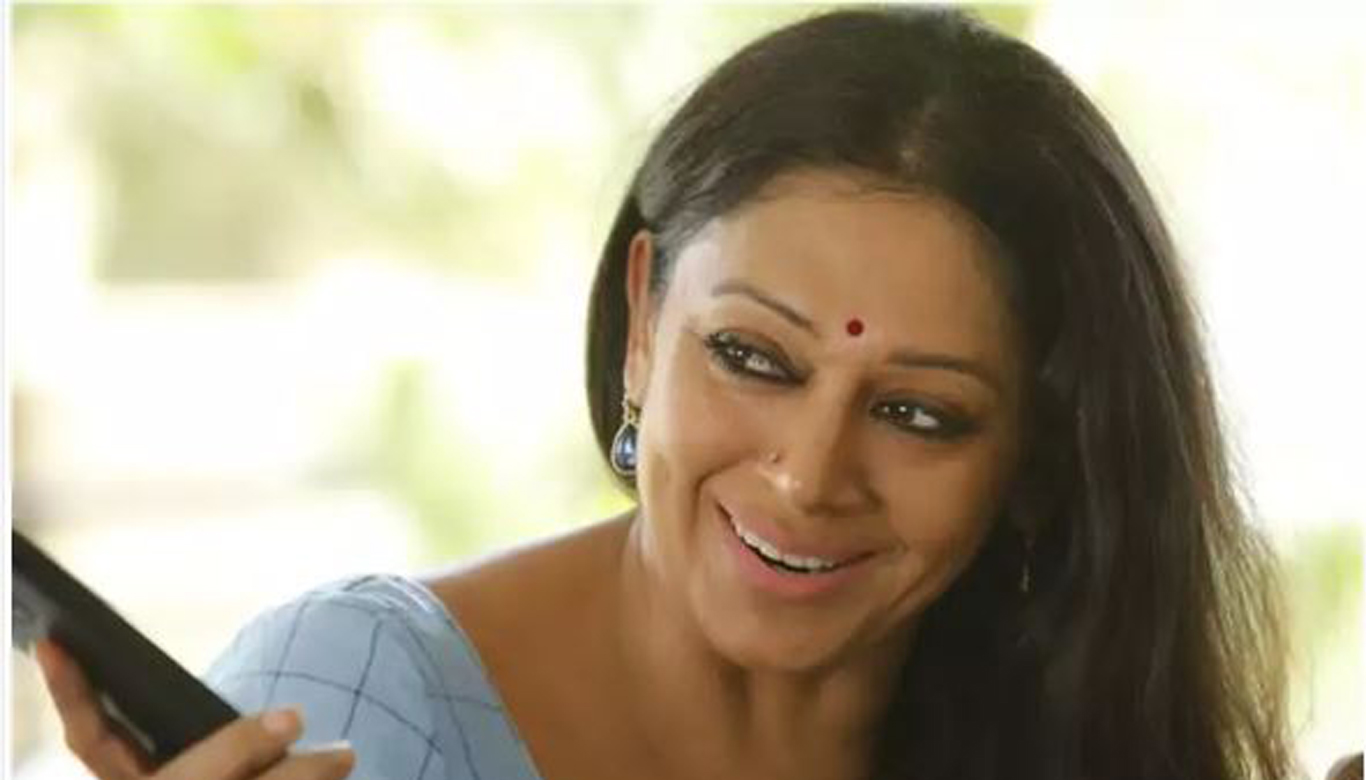 Shobana speaks about her comeback movie  Varane Avashyamund