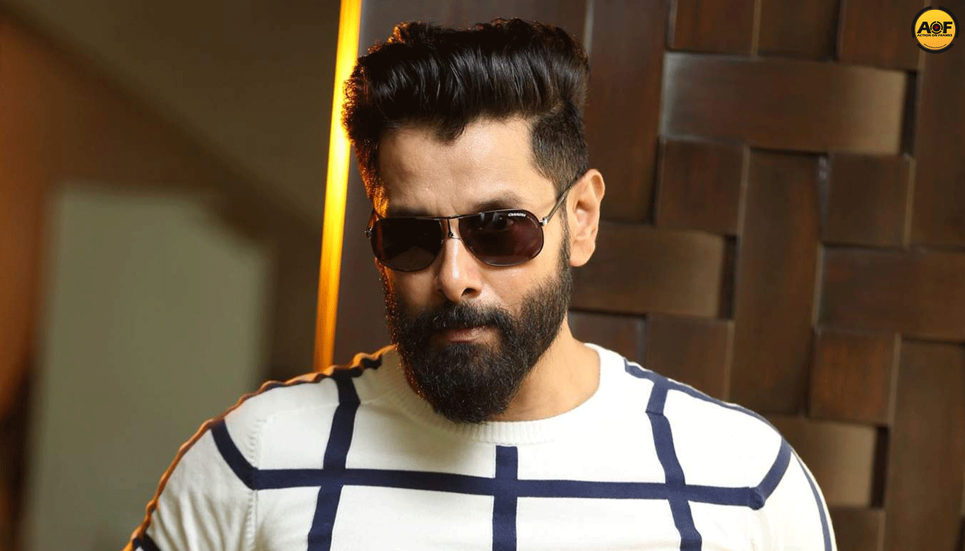 Vikram resumes shooting for Saamy Square