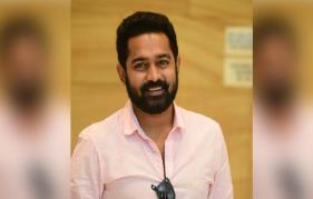 Asif Ali shares the cutest version of the ‘wash your hands’ challenge