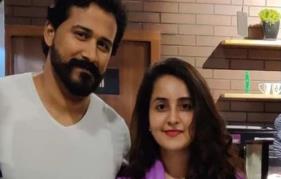 Bhama shares a beautiful picture with her hubby Arun