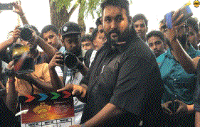 Omar Lulu's Oru Adaar Love Goes On The Floors